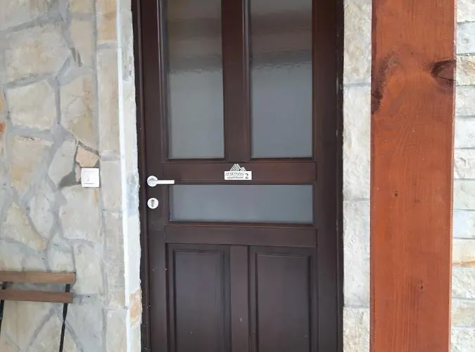 アパート Martin ズラティボール